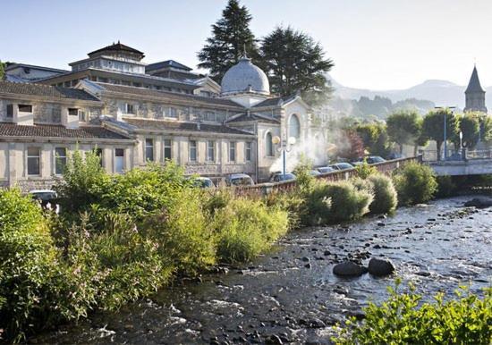 Апартаменты L'Ekrin Des Bains Ла-Бурбуль Экстерьер фото